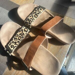Vionic Tan and Leopard Print Sandals